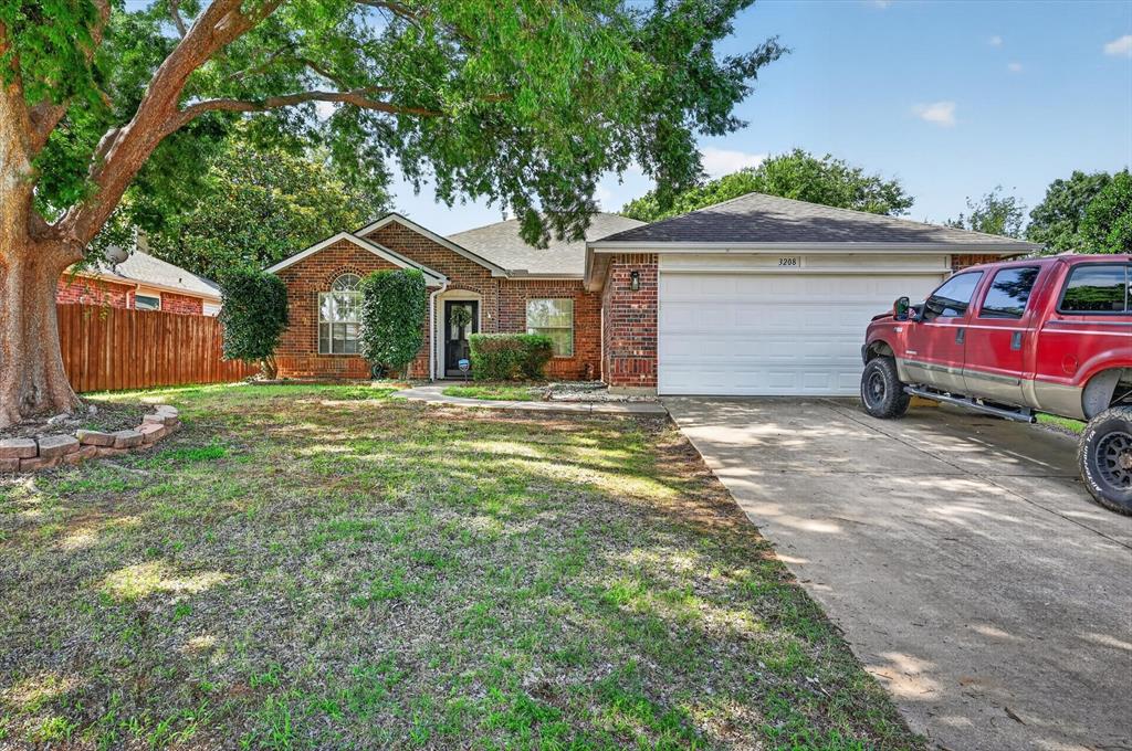 3208 Cliff Oaks Drive Property Photo 2