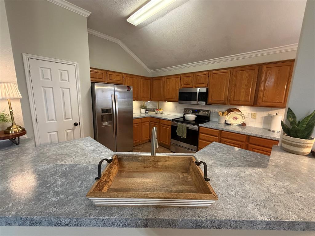 3208 Cliff Oaks Drive Property Photo 11