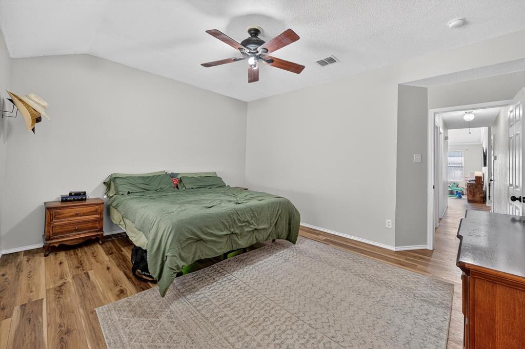 3208 Cliff Oaks Drive Property Photo 17
