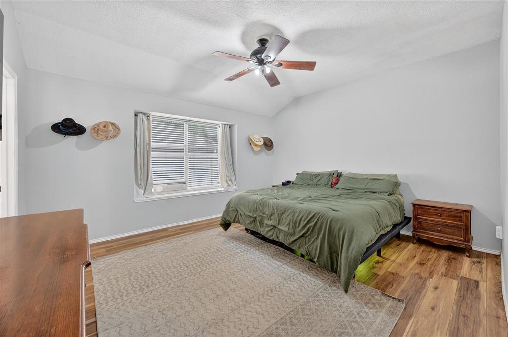3208 Cliff Oaks Drive Property Photo 18