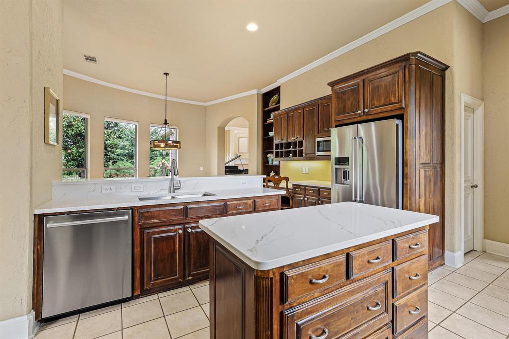 1320 Lakeview Drive Property Photo 11