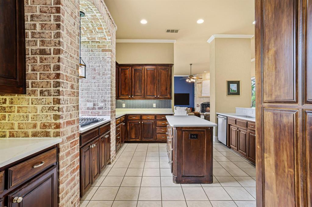 1320 Lakeview Drive Property Photo 12
