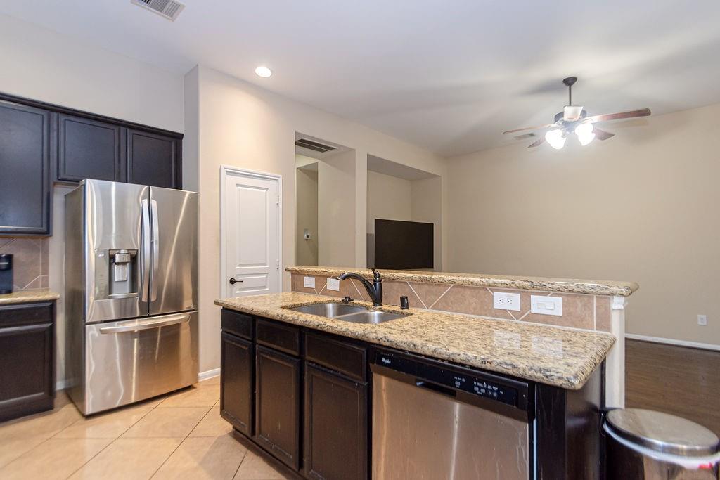 9158 Sunlight Oak Lane Property Photo 24