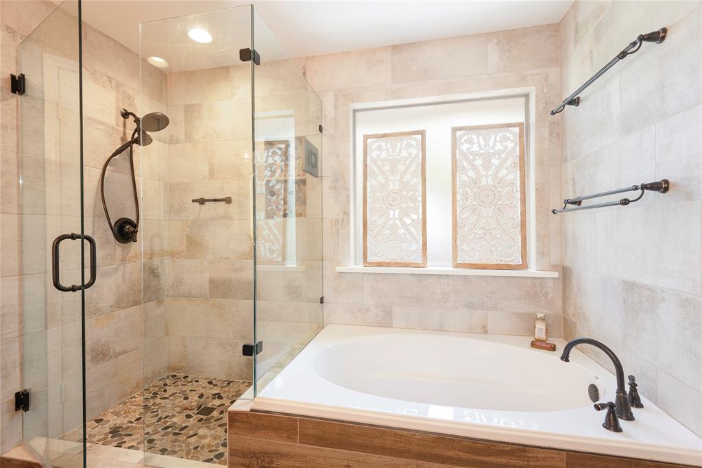 5832 Rubblestone Drive Property Photo 16