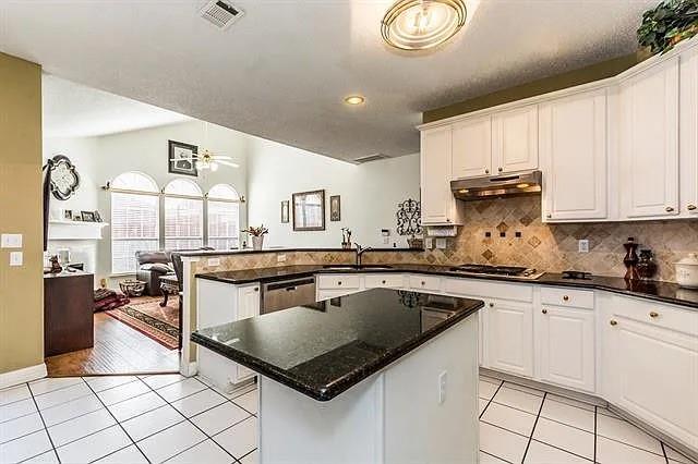 1612 Chester Drive Property Photo 8