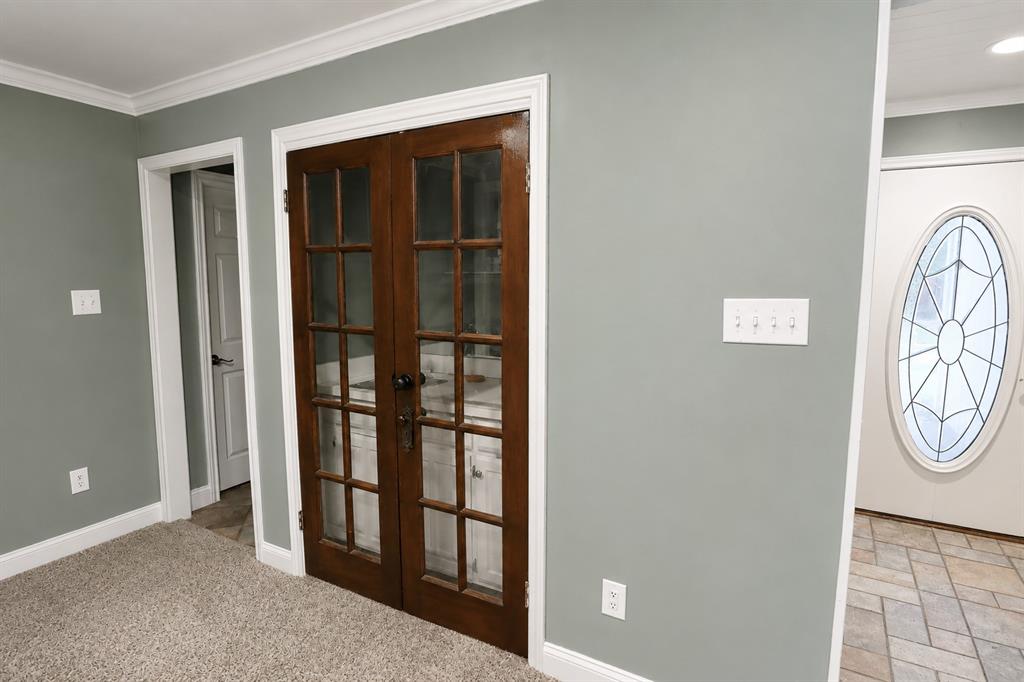 3302 Westgrove Drive Property Photo 5