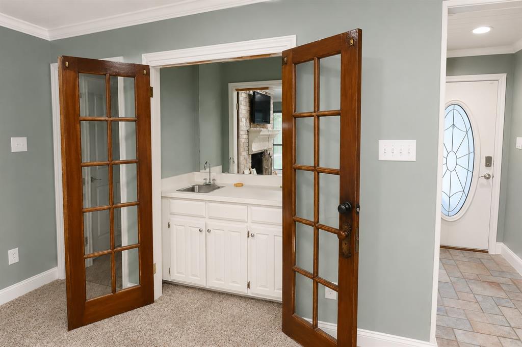 3302 Westgrove Drive Property Photo 6