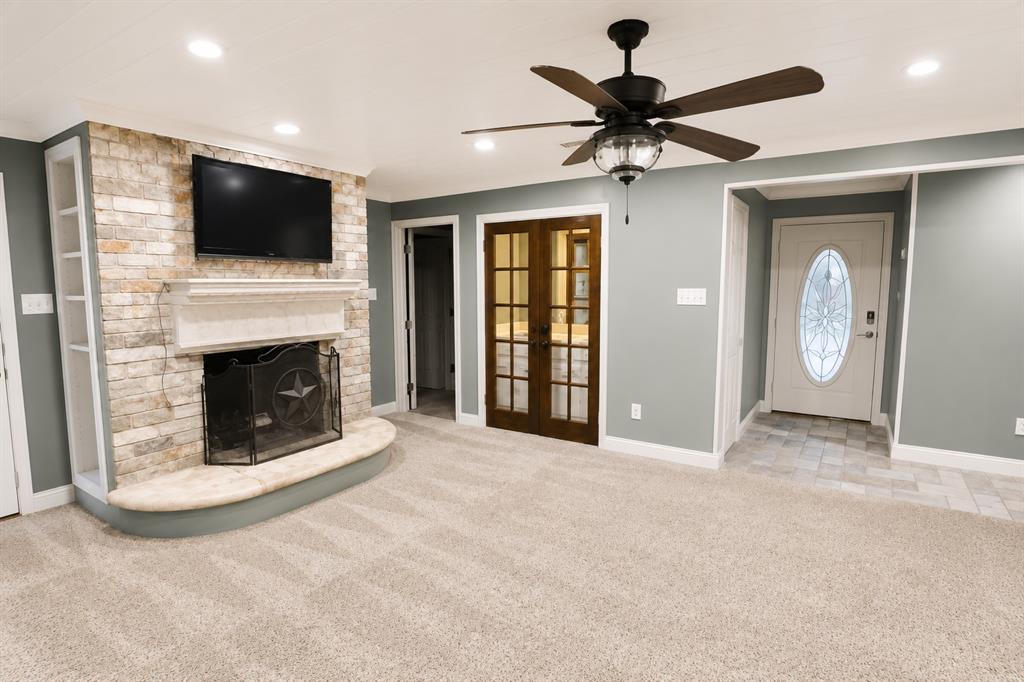 3302 Westgrove Drive Property Photo 8