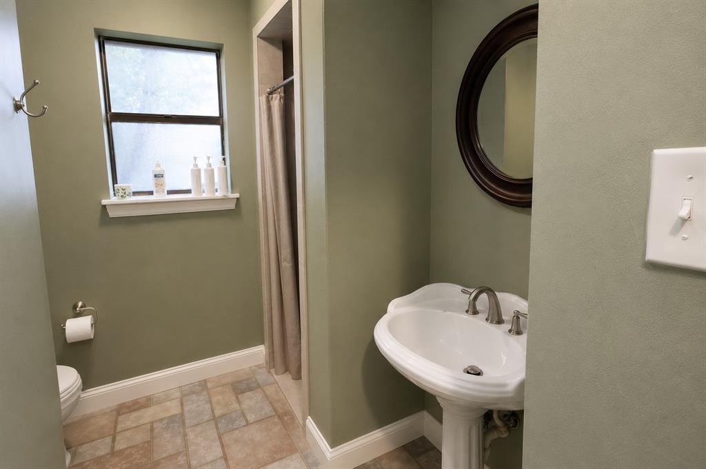 3302 Westgrove Drive Property Photo 17