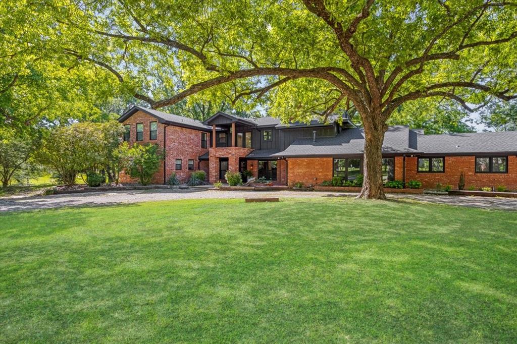 1000 Yorkshire Drive Property Photo 1