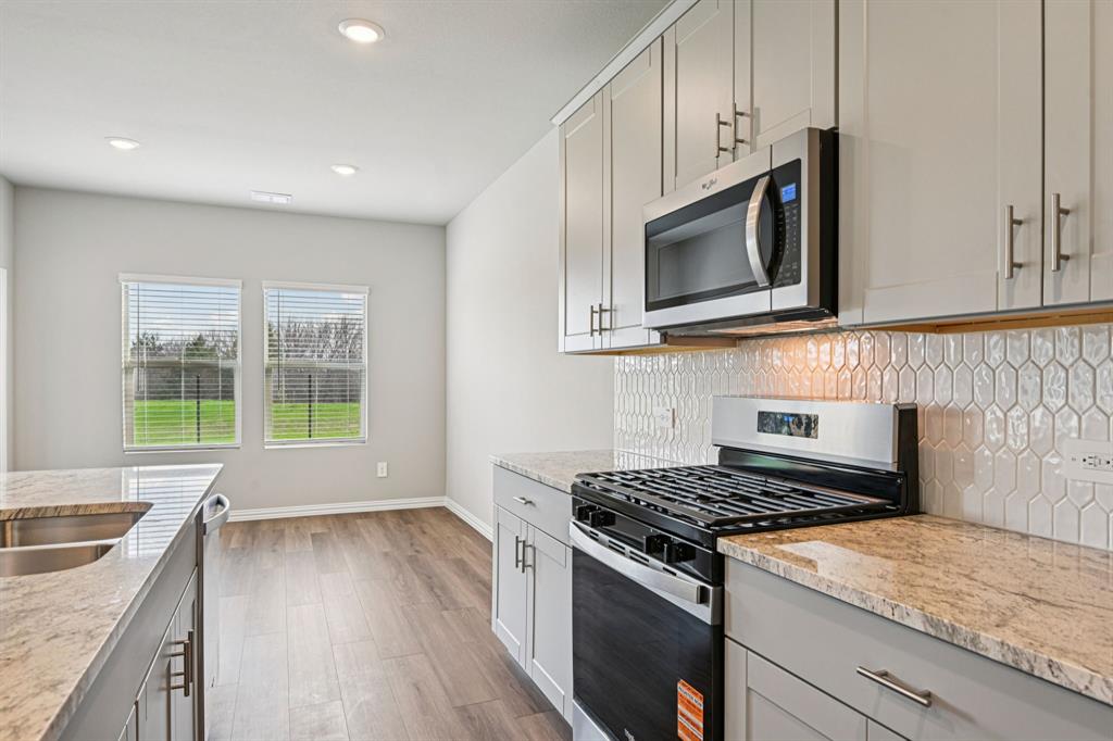 4036 Palestine Drive Property Photo 6
