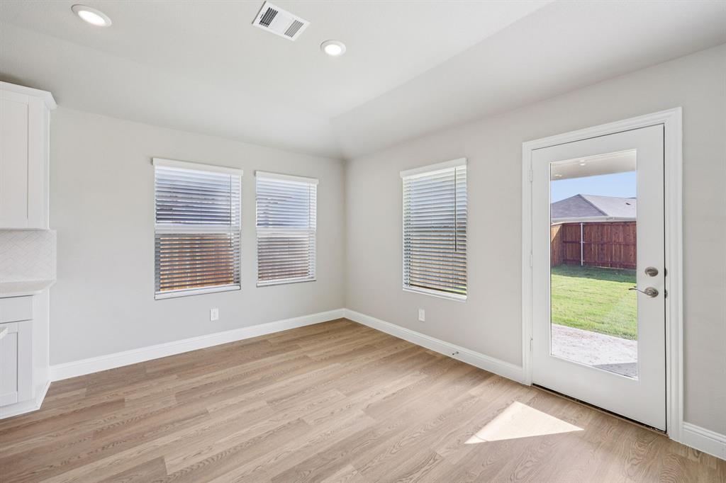4020 Palestine Drive Property Photo 13