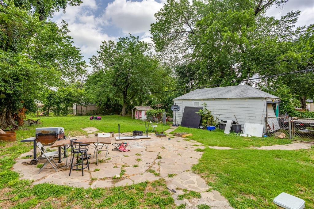 2529 Primrose Avenue Property Photo 3