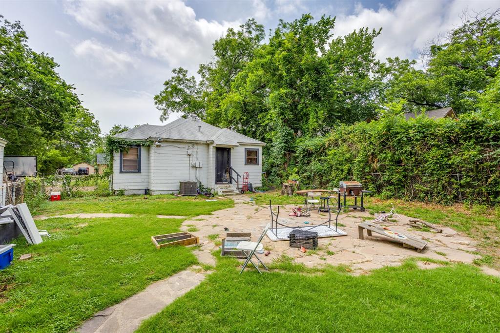 2529 Primrose Avenue Property Photo 4