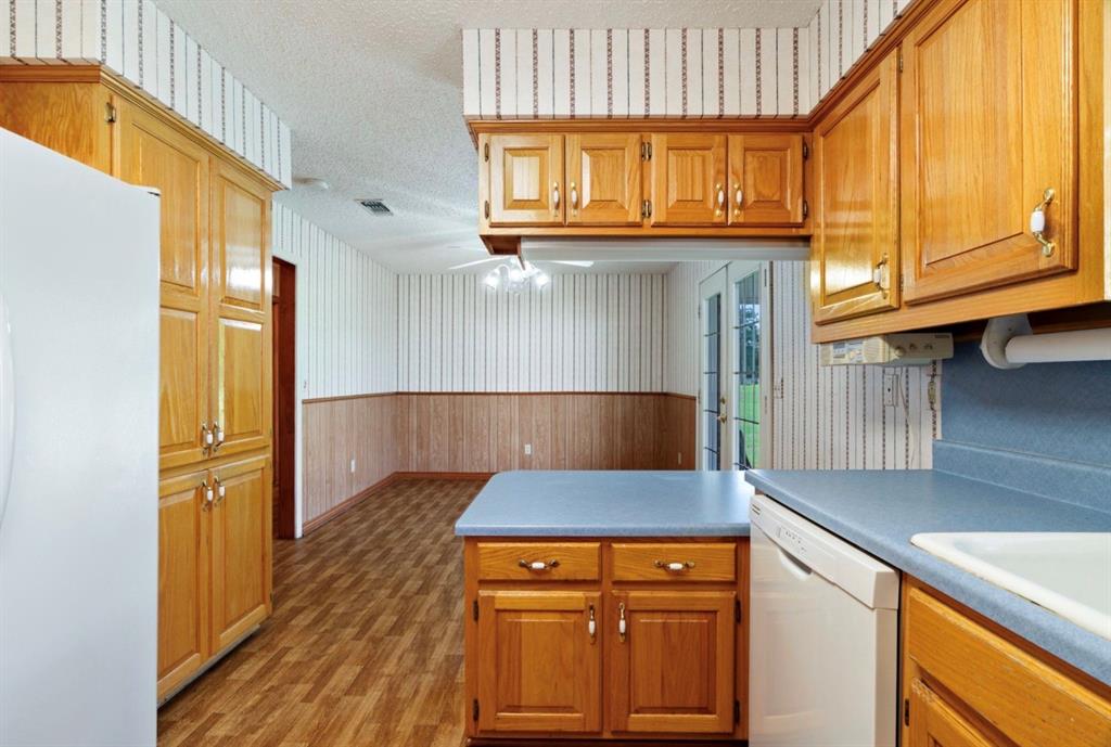 152 County Road 32250 Property Photo 8