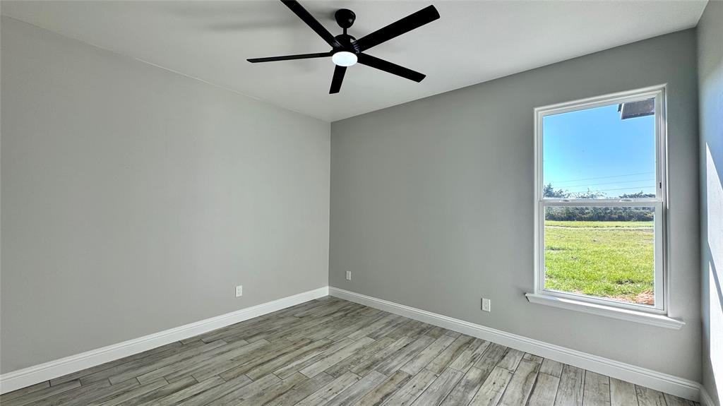 1490 Fm 1256 Property Photo 11