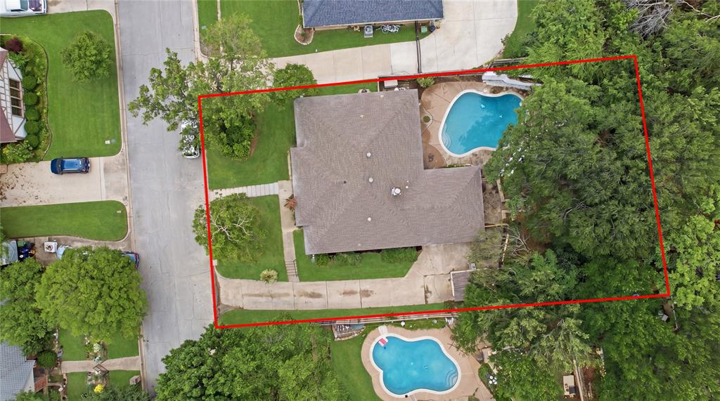 237 Bradford Drive Property Photo 8