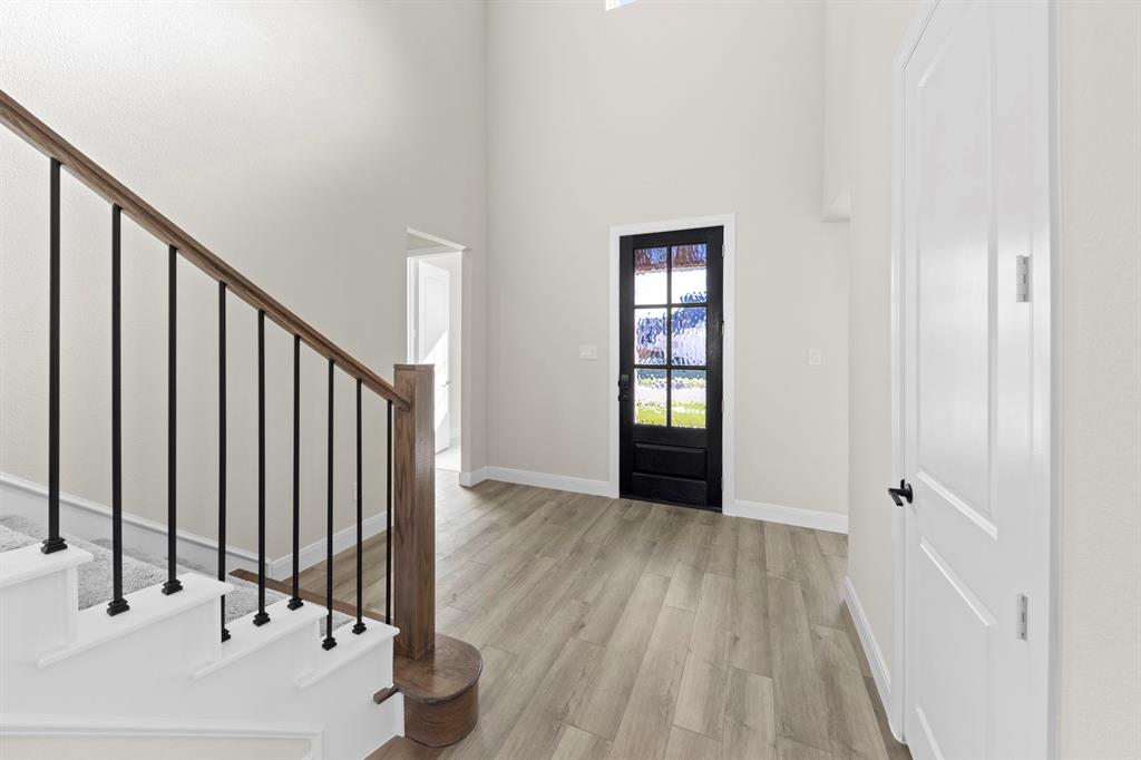 629 Bunchberry Street Property Photo 2