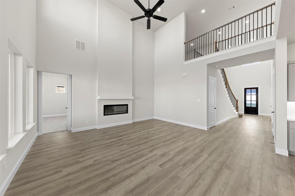 629 Bunchberry Street Property Photo 9