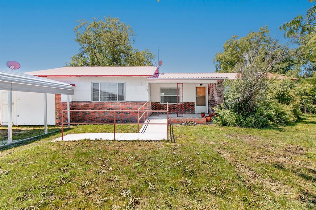 706 S Noyes Avenue Property Photo 1