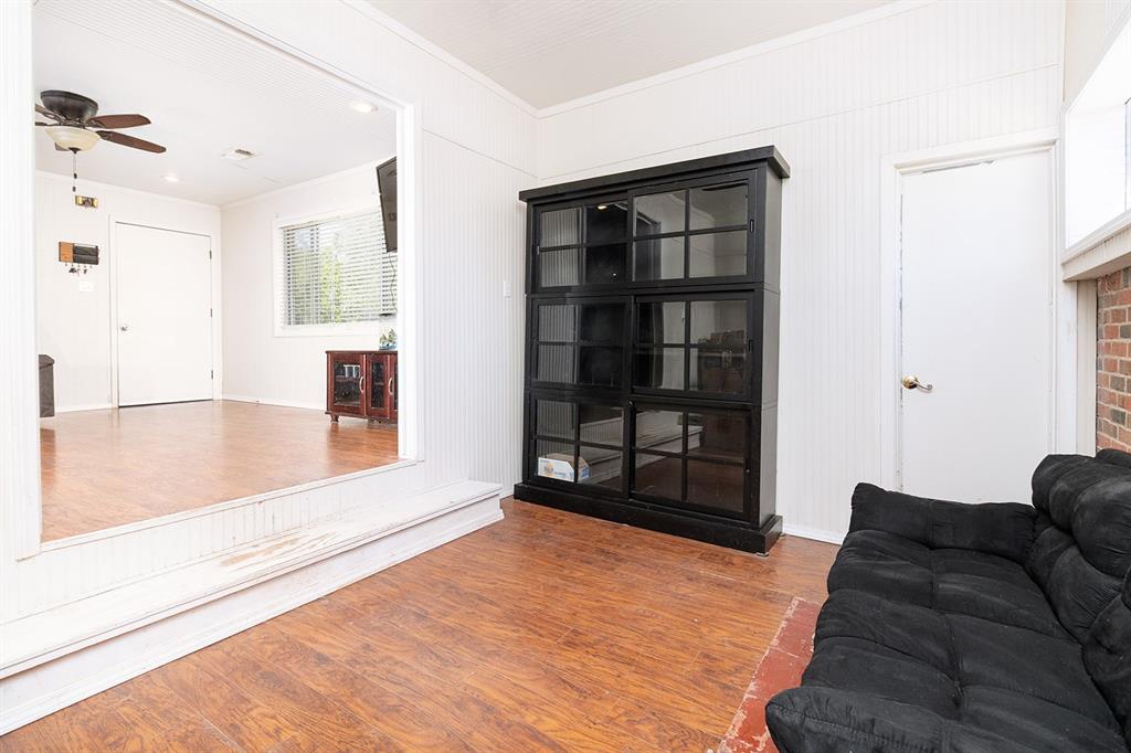 706 S Noyes Avenue Property Photo 13