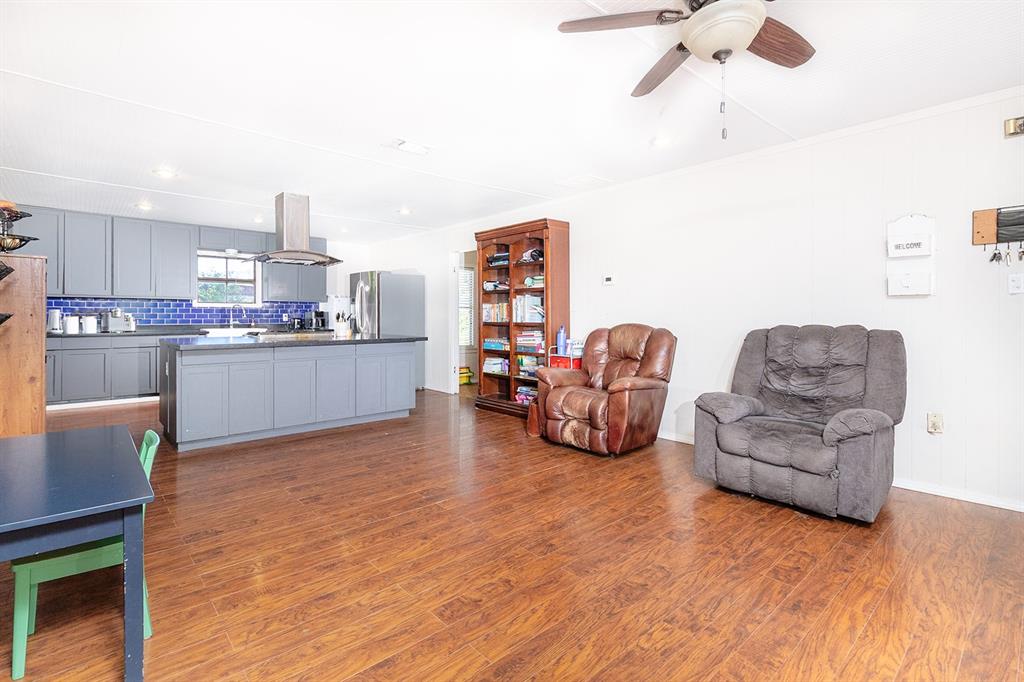 706 S Noyes Avenue Property Photo 14