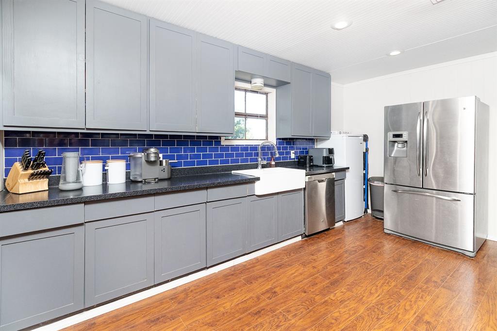 706 S Noyes Avenue Property Photo 16