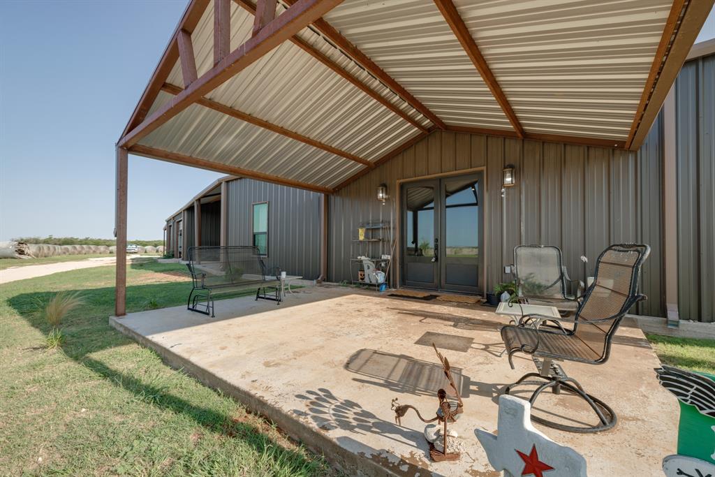 11530 County Road 140 Property Photo 2