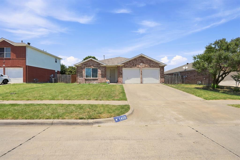 1409 Dundee Drive Property Photo 2