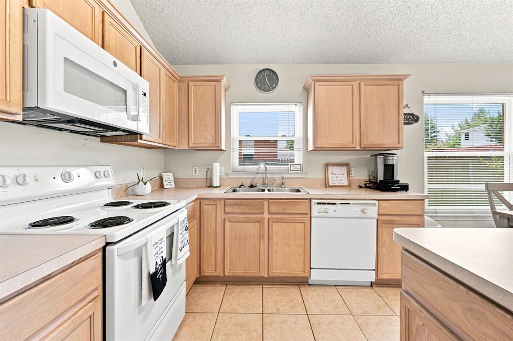 1409 Dundee Drive Property Photo 10