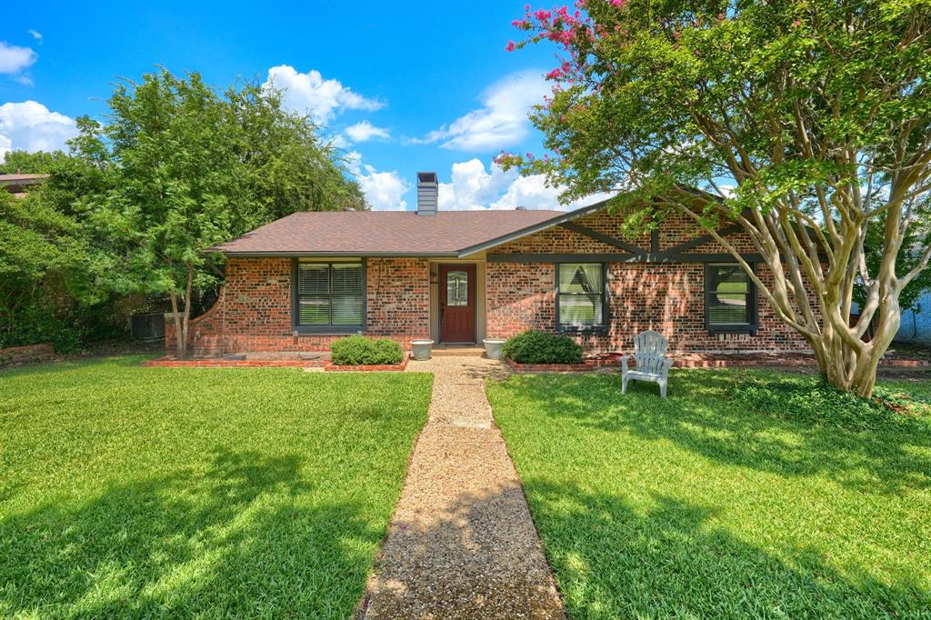 2929 Spring Brook Drive Property Photo 1