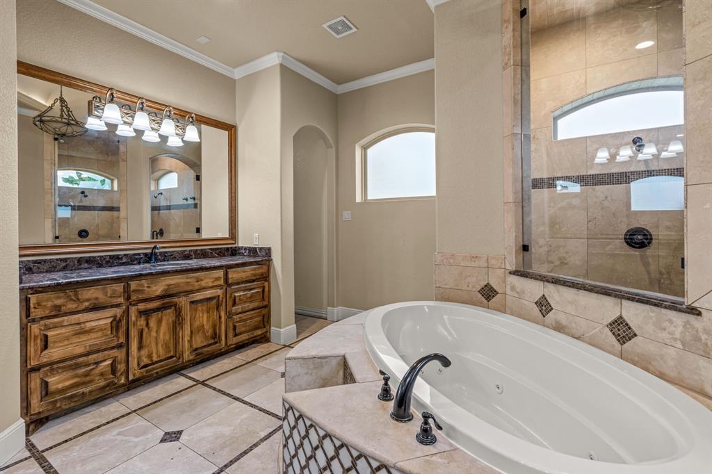 7809 Bella Flora Drive Property Photo 20