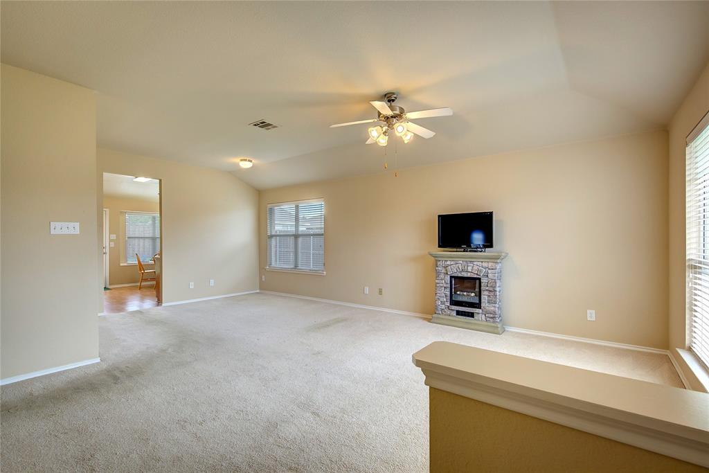 231 Willow Creek Lane Property Photo 3