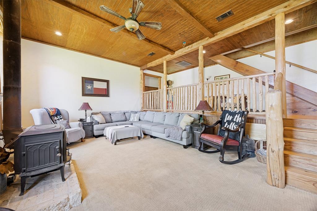 744 County Road 4910 Property Photo 7