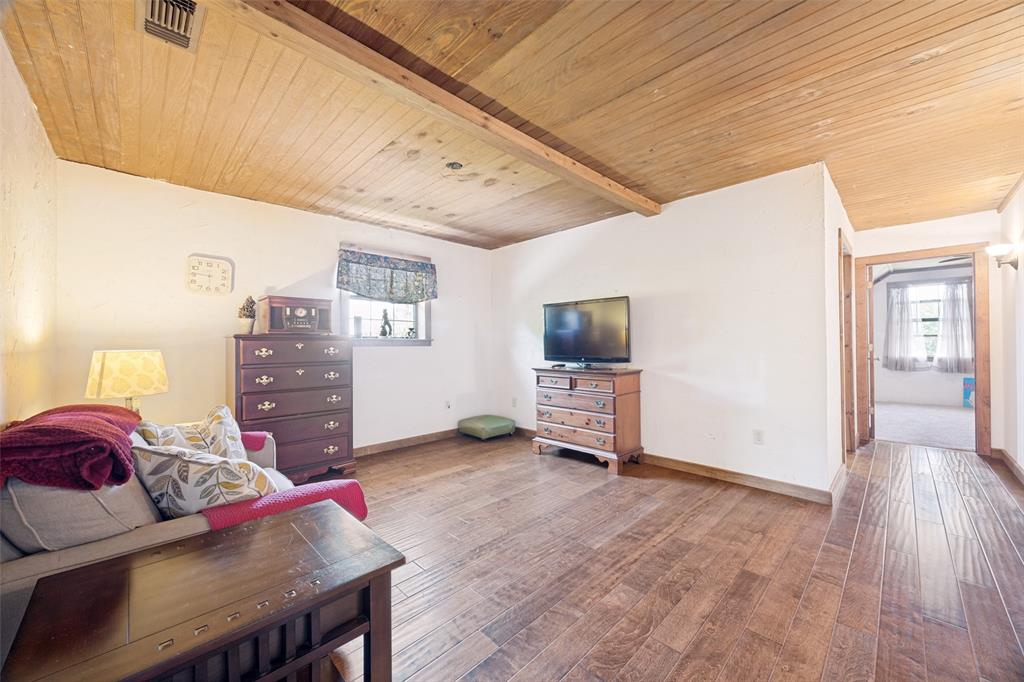 744 County Road 4910 Property Photo 25