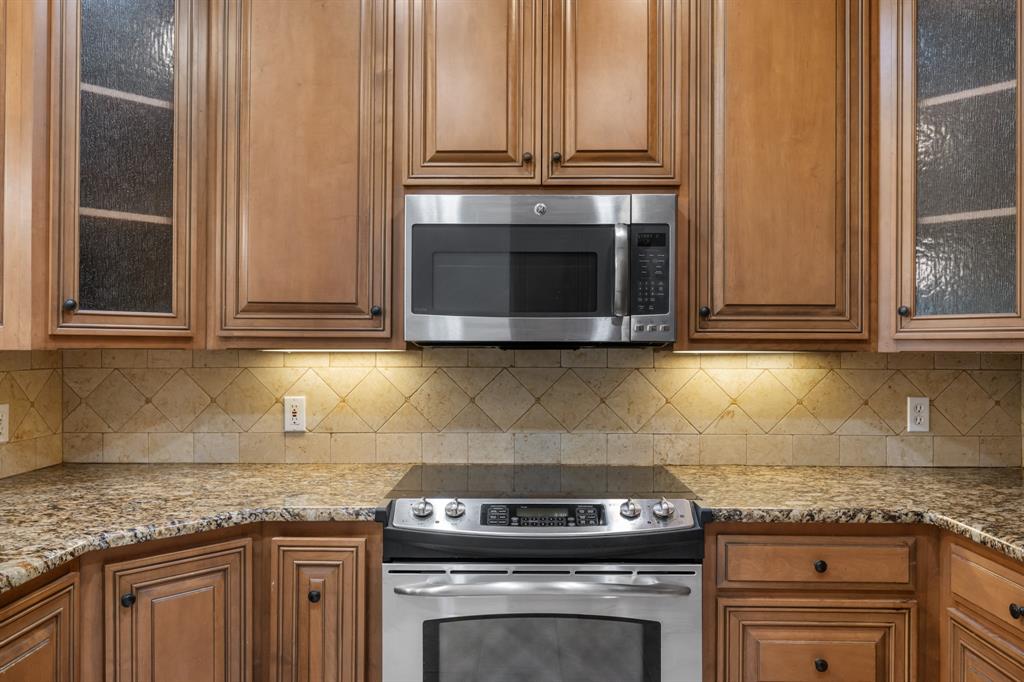 3317 Tiverton Court Property Photo 11