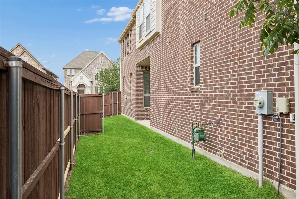3709 Cliffstone Way Property Photo 27