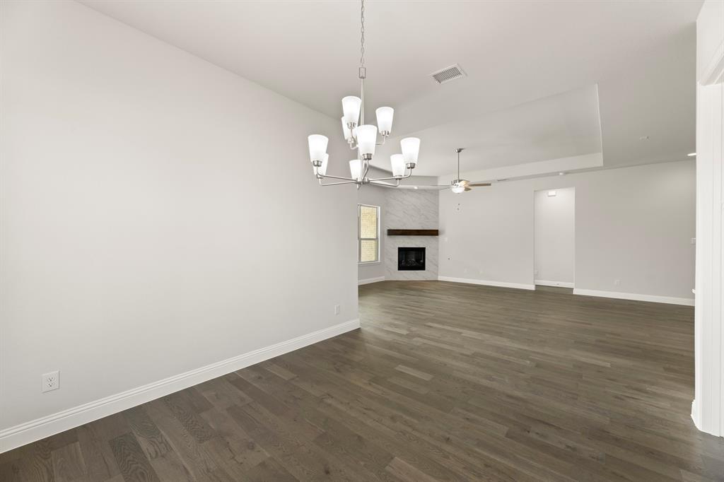 707 Brazos Drive Property Photo 11
