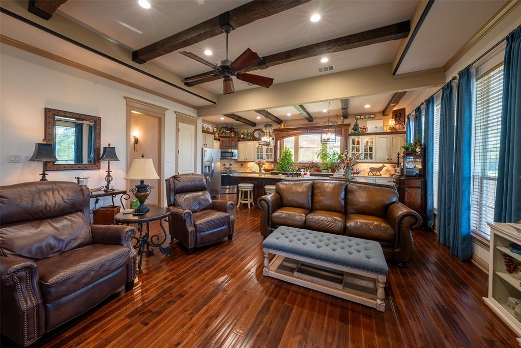 1423 Fm 1653 Property Photo 13