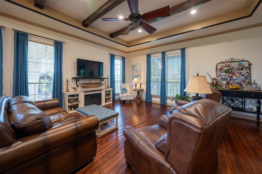 1423 Fm 1653 Property Photo 14