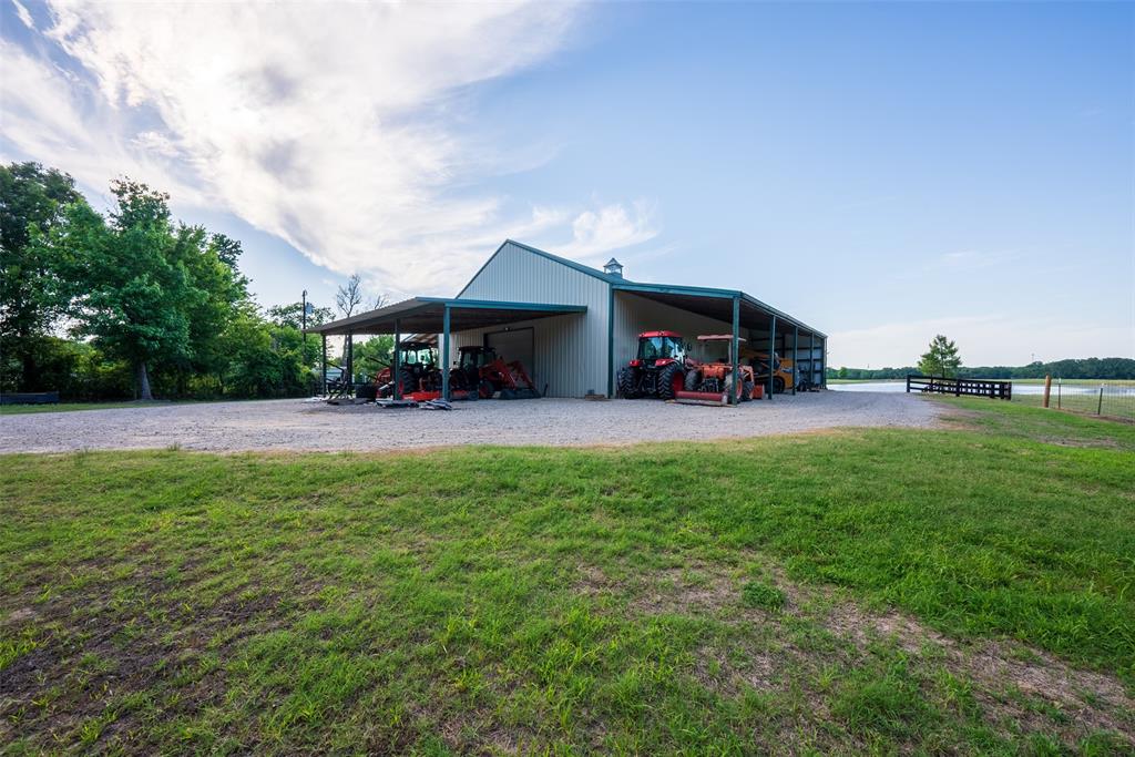 1423 Fm 1653 Property Photo 25