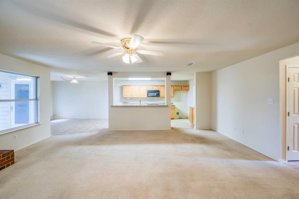 320 Shane Lane Property Photo 3