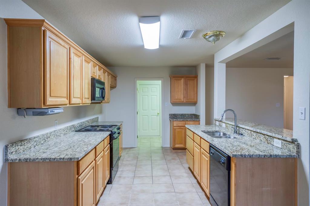 320 Shane Lane Property Photo 6