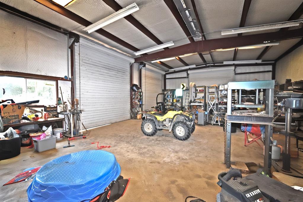 258 County Road 3199 Property Photo 28