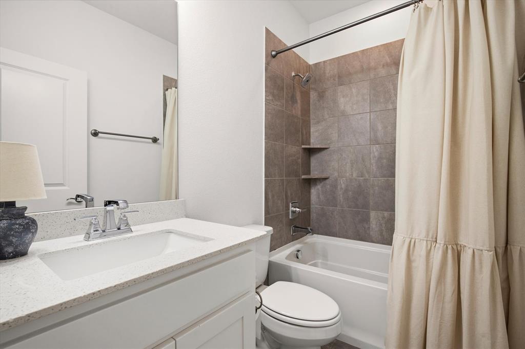 7221 Huckleberry Drive Property Photo 28
