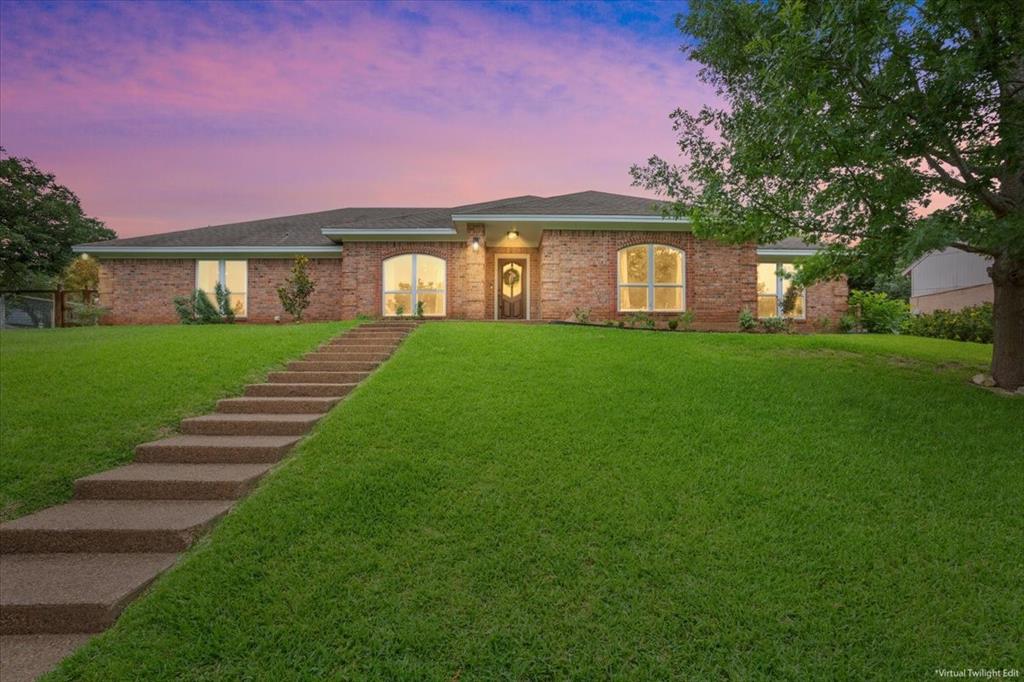 10025 Forest View Drive Property Photo 1