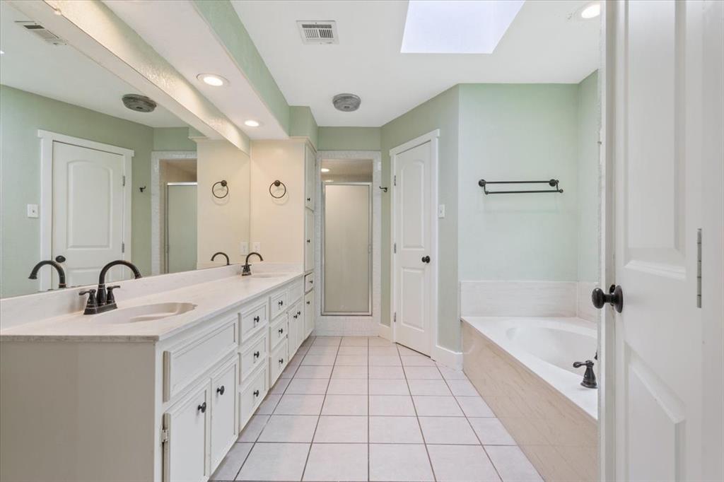 10025 Forest View Drive Property Photo 25
