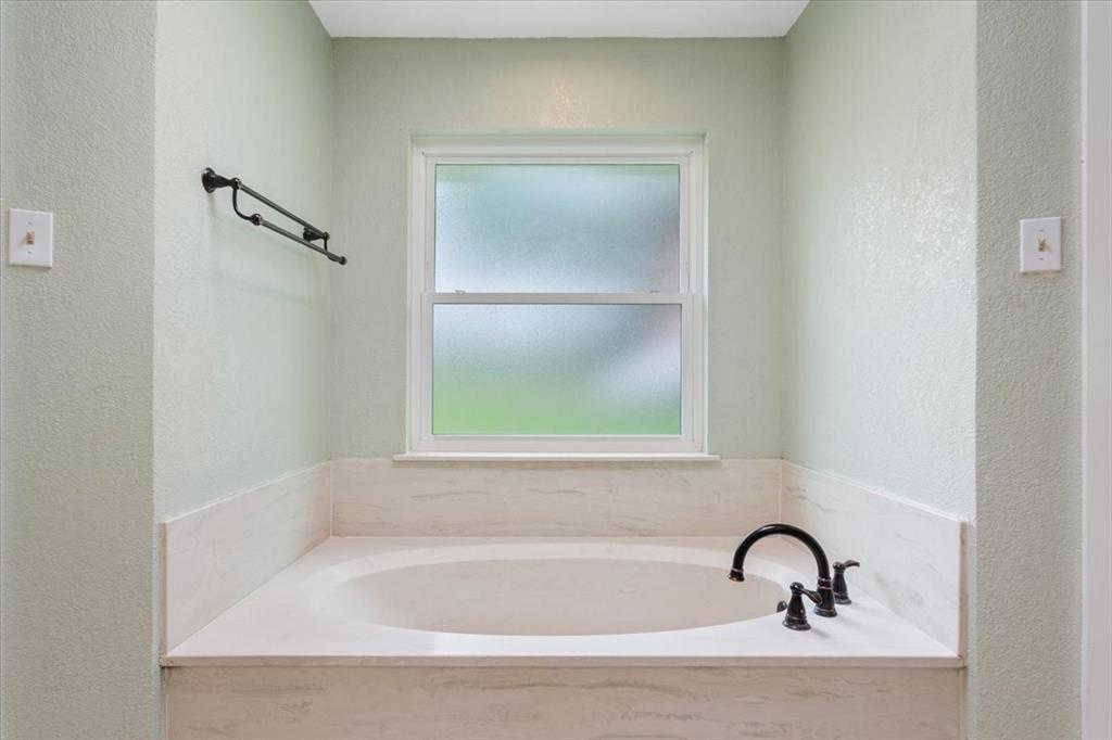 10025 Forest View Drive Property Photo 26