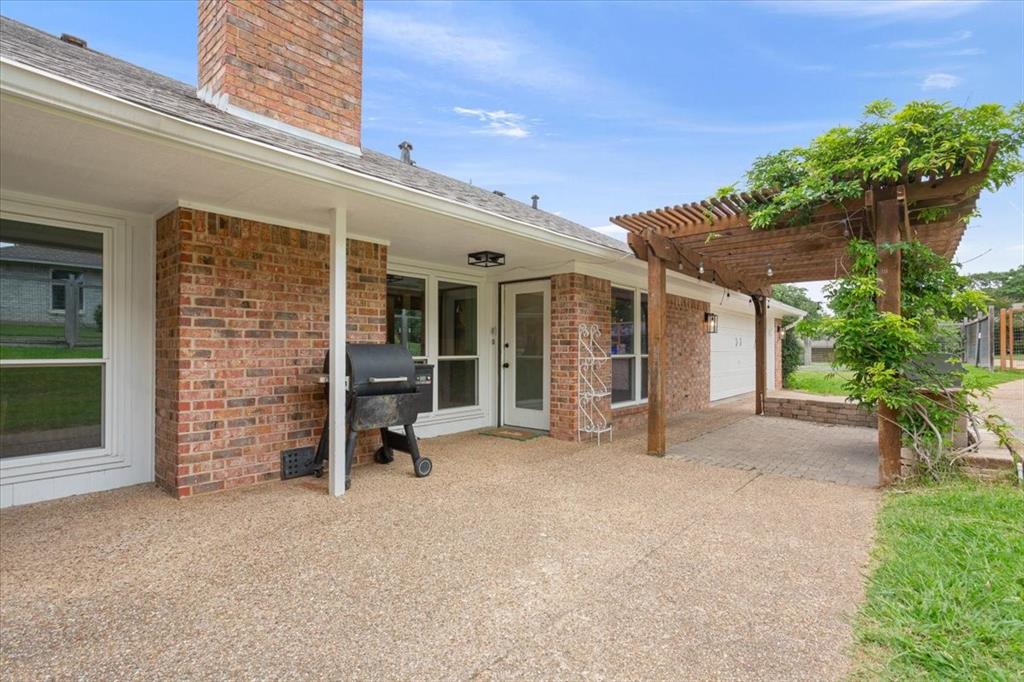 10025 Forest View Drive Property Photo 32
