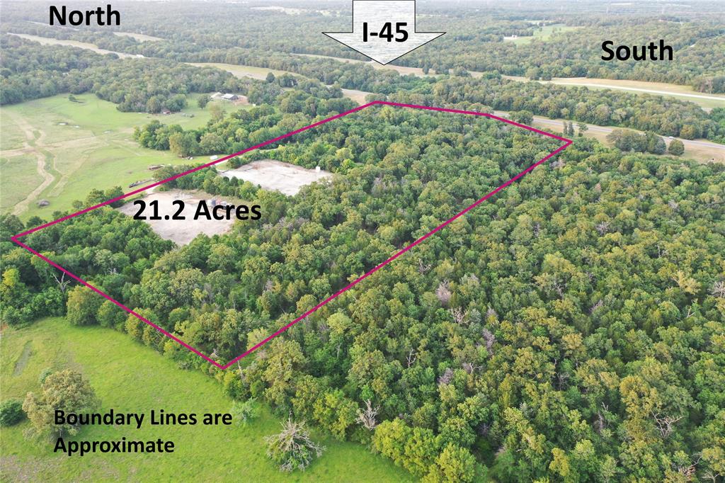 720 Interstate 45 Property Photo 1